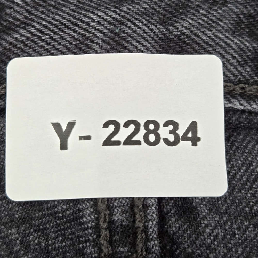 Levi's 501 Women Shorts W30 Black Denim Original Fit‎ Straight Leg Distressed - Picture 2 of 11